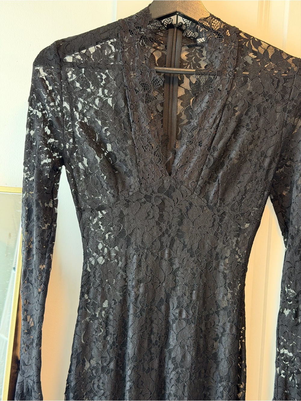 Black Lace Long-Sleeve Maxi Dress - Picture 7 of 8